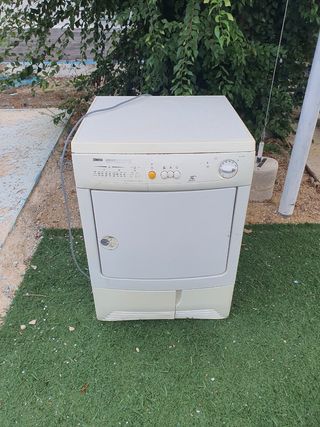 Secadora Zanussi Condenser Dryer