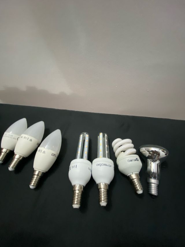 Pack 7 bombillas rosca pequeña LED