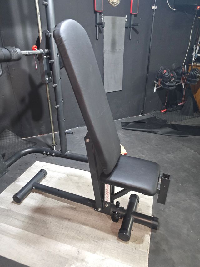 BANCO GIMNASIO MULTIPOSICION COMO NUEVO