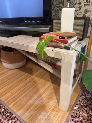 Mesa de TV de madera
