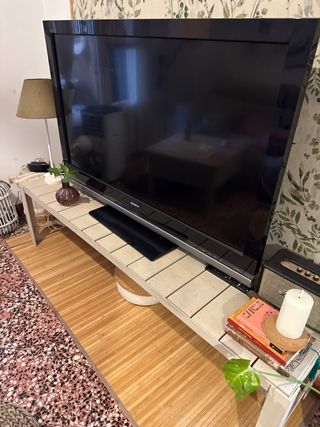 Mesa de TV de madera