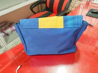 Bolso myscene azul y amarillo