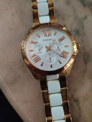 Reloj Fossil Mujer Oro y Blanco