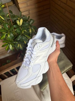 New Balance 9060 Triple White Talla 41.5