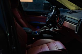 PORSCHE CAYENNE COUPE EHYBRID 462 CV