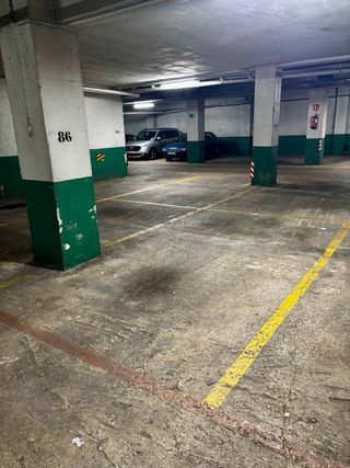 Alquiler Garaje en calle Paraguay