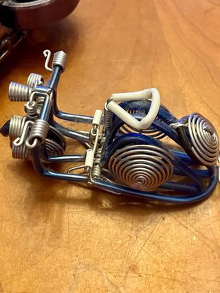 Motos decorativas de metal