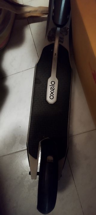 Patinete Oxelo . NO es eléctrico. No negociable.