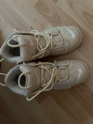 Zapatillas Nike Air More Uptempo Beige