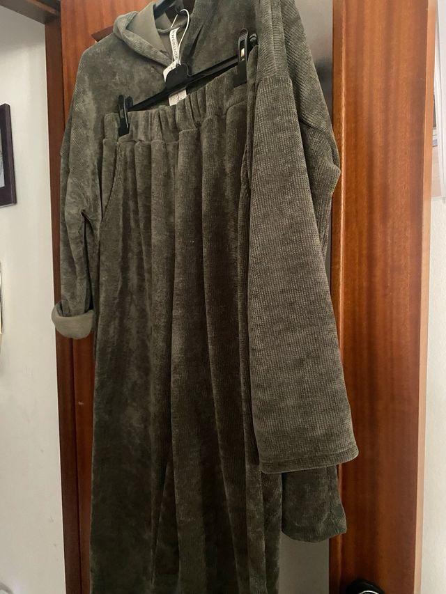 Conjunto Jersey y Pantalón Negro Talla Única