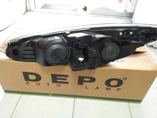 Faro Peugeot 308 CC. 6206F5