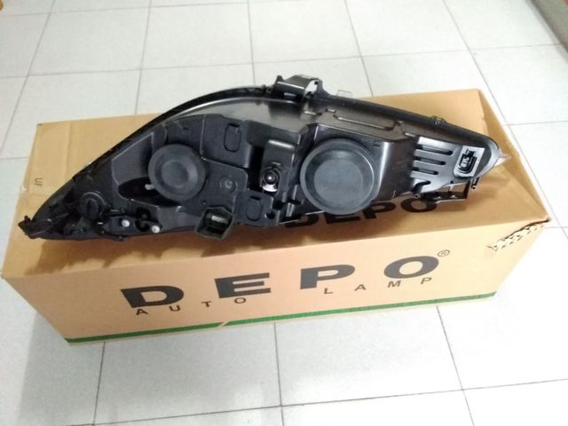 Faro Peugeot 308 CC. 6206F5