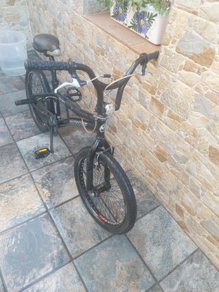 Bicicleta BMX Monty