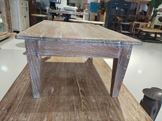 Mesa auxiliar madera envejecida