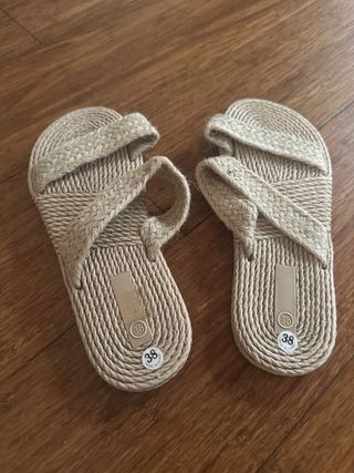 Sandalias esparto beige 
