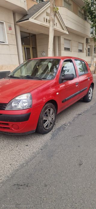Renault Clio 2005