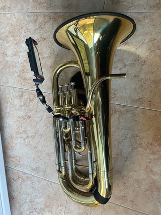 soporte Atril móvil para bombardino.