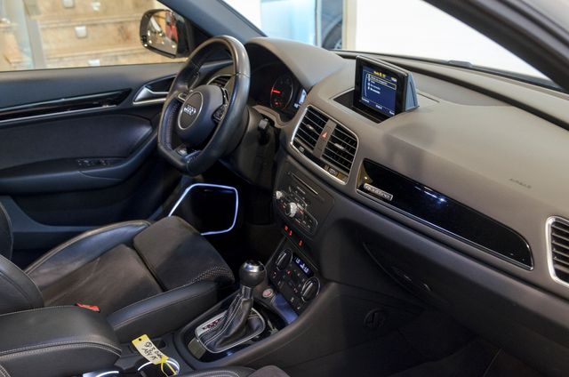 Audi Q3 Black line ed 2.0 TDI 135kW quatt S tron