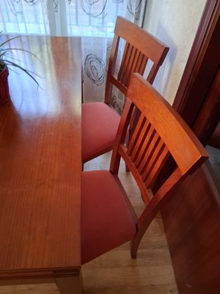 Mesa comedor extensible + 4 sillas madera