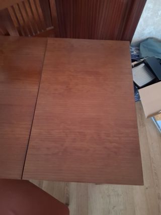 Mesa comedor extensible + 4 sillas madera