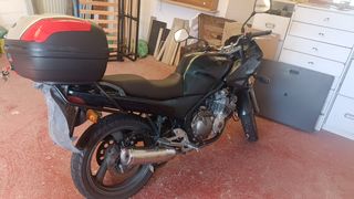 Yamaha Diversion 600cc Moto