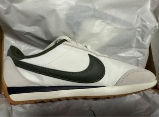 Zapatillas Nike Talla 42 Blancas y Verde Oliva