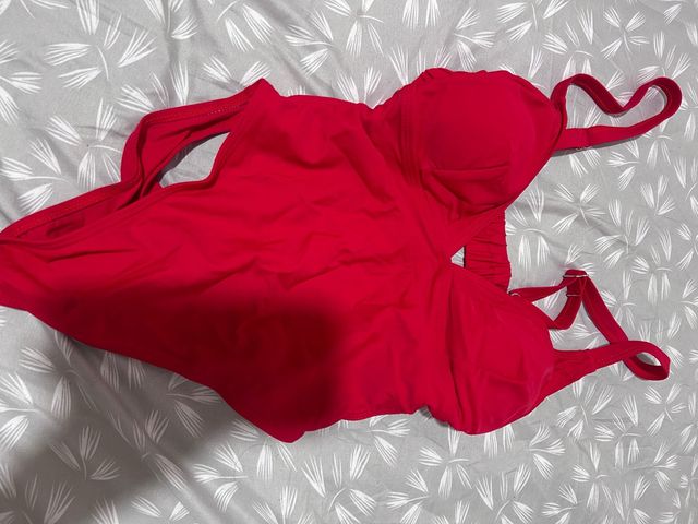 Bañador rojo Shein nuevo