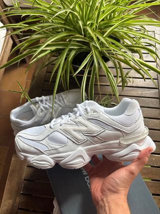New Balance 9060 Blancas Talla 42.5