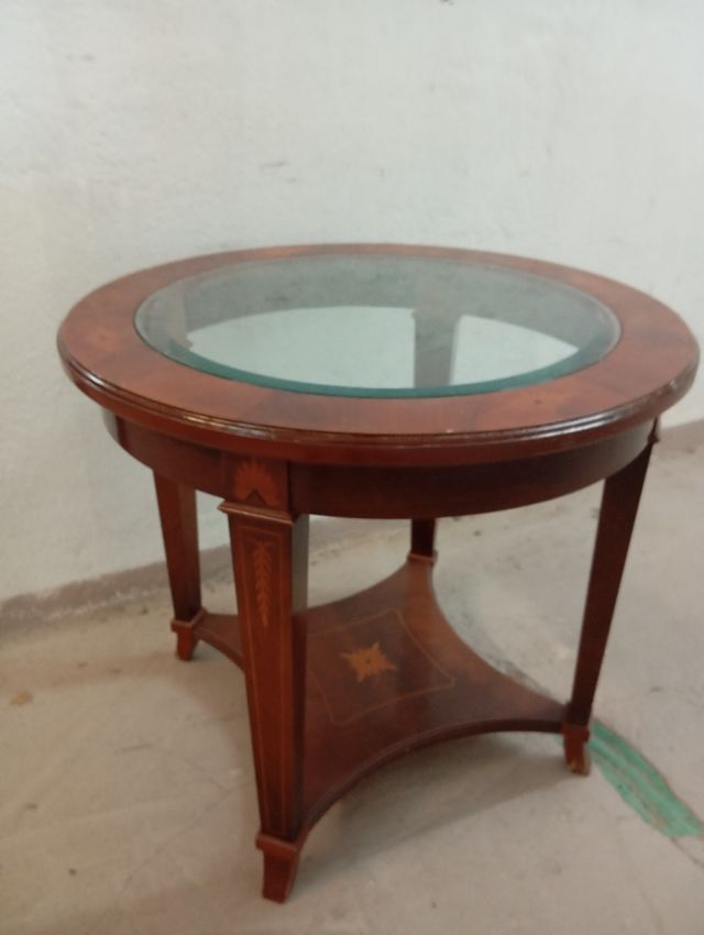 Mesita redonda madera maciza con cristal