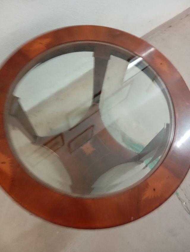 Mesita redonda madera maciza con cristal