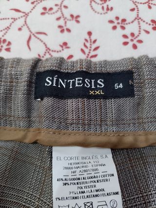 Pantalón de vestir gris a cuadros