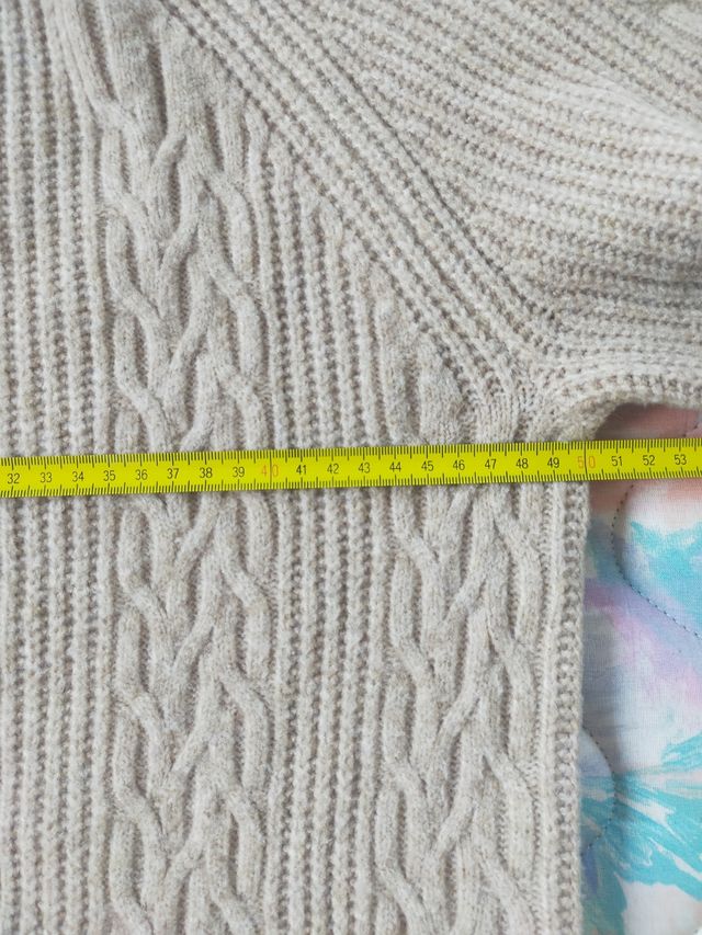 Jersey Mango Hombre Beige abrigado con lana.