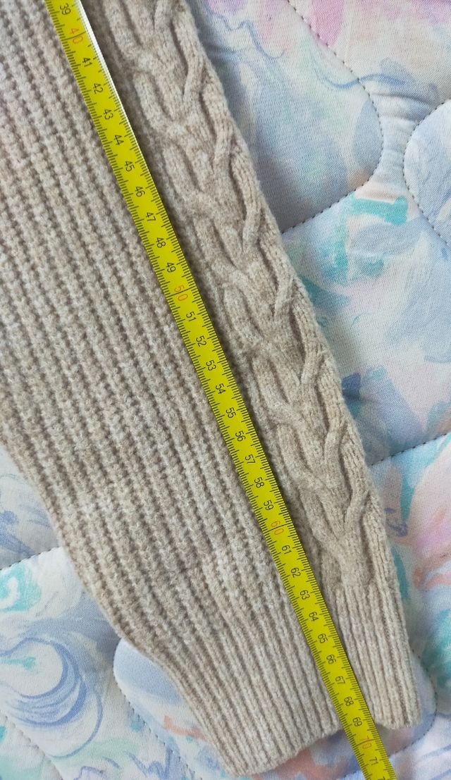 Jersey Mango Hombre Beige abrigado con lana.