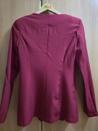 Blazer NUEVO. Talla S marca Shein. 
3,20 EUROS