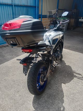 Yamaha Tracer 9 GT Negra y Plata