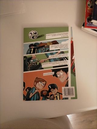 Los Futbolísimos 1: El misterio de los árbitros...