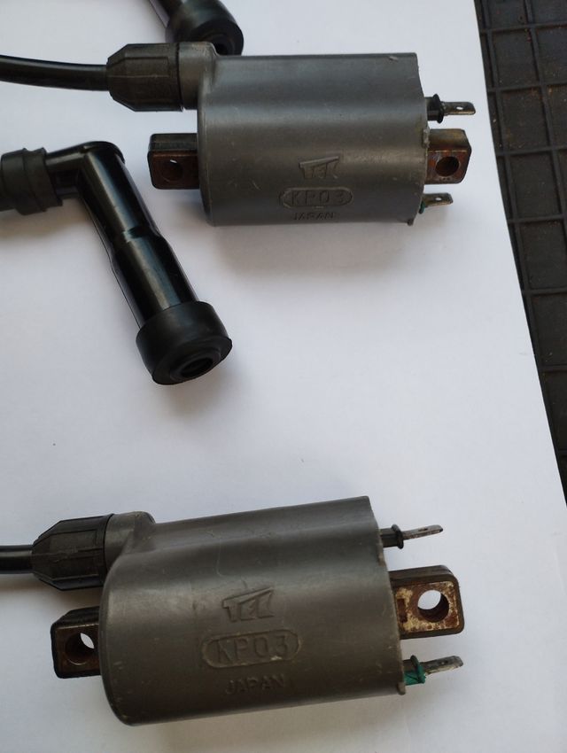 Bobinas de alta NGK Kawasaki KLE + capuchones NGK