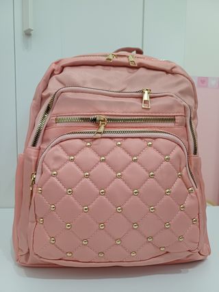 Zainetto donna trapuntato rosa con borchie oro