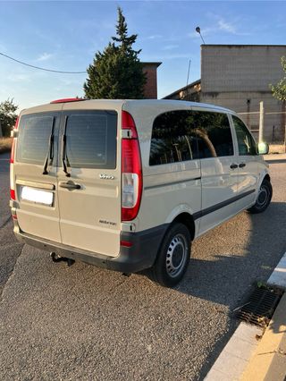 Mercedes-Benz Vito 2011