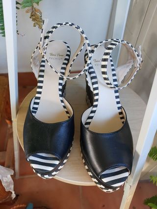Sandalias de cuña Toni Pons