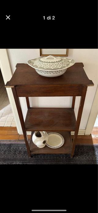 Antica etagere in legno