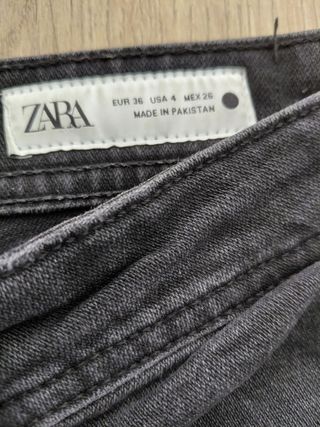 Zara Jeans Rectos Negros