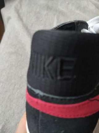 Zapatillas Nike Negras y Rojas Talla 42 originales