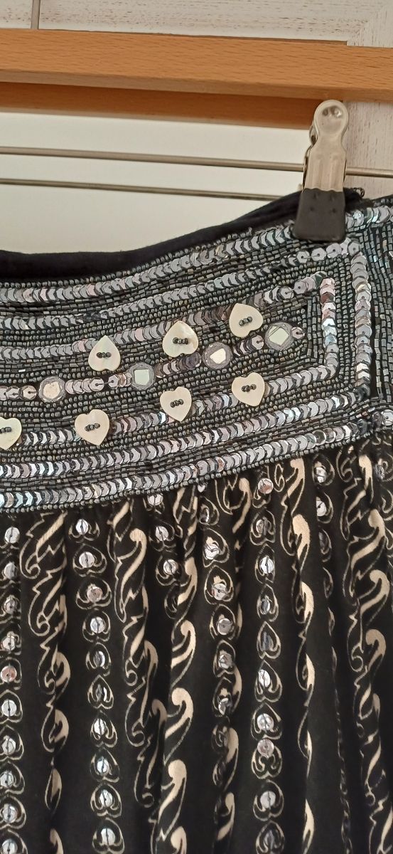 Falda larga India joya negra y blanca talla única