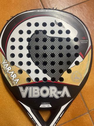 Pala de pádel Vibor-A Yarara