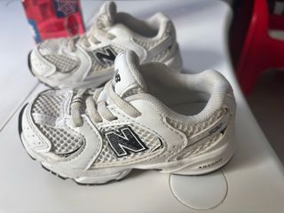 New Balance Talla 23.5 Blancas