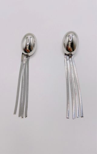 Pendientes largos plateados con cadena