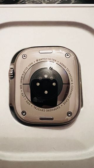 Apple Watch Ultra 49mm GPS LTE Titanio
