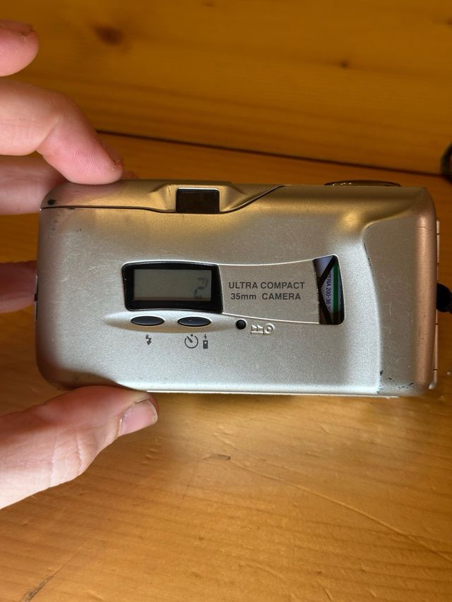 Olympus Mju II Compacta Analógica de 35mm vintage