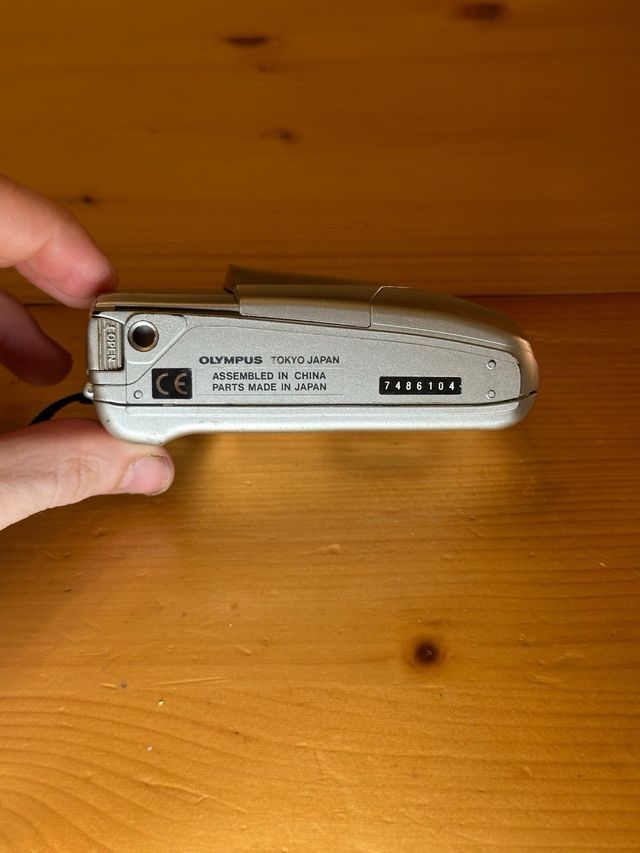 Olympus Mju II Compacta Analógica de 35mm vintage